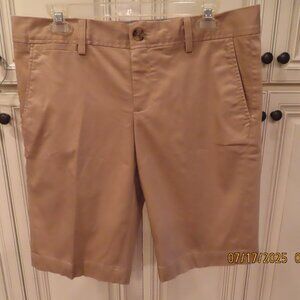 NEW Banana Republic Women size 10 Chino Kakhi Beige Knee Shorts